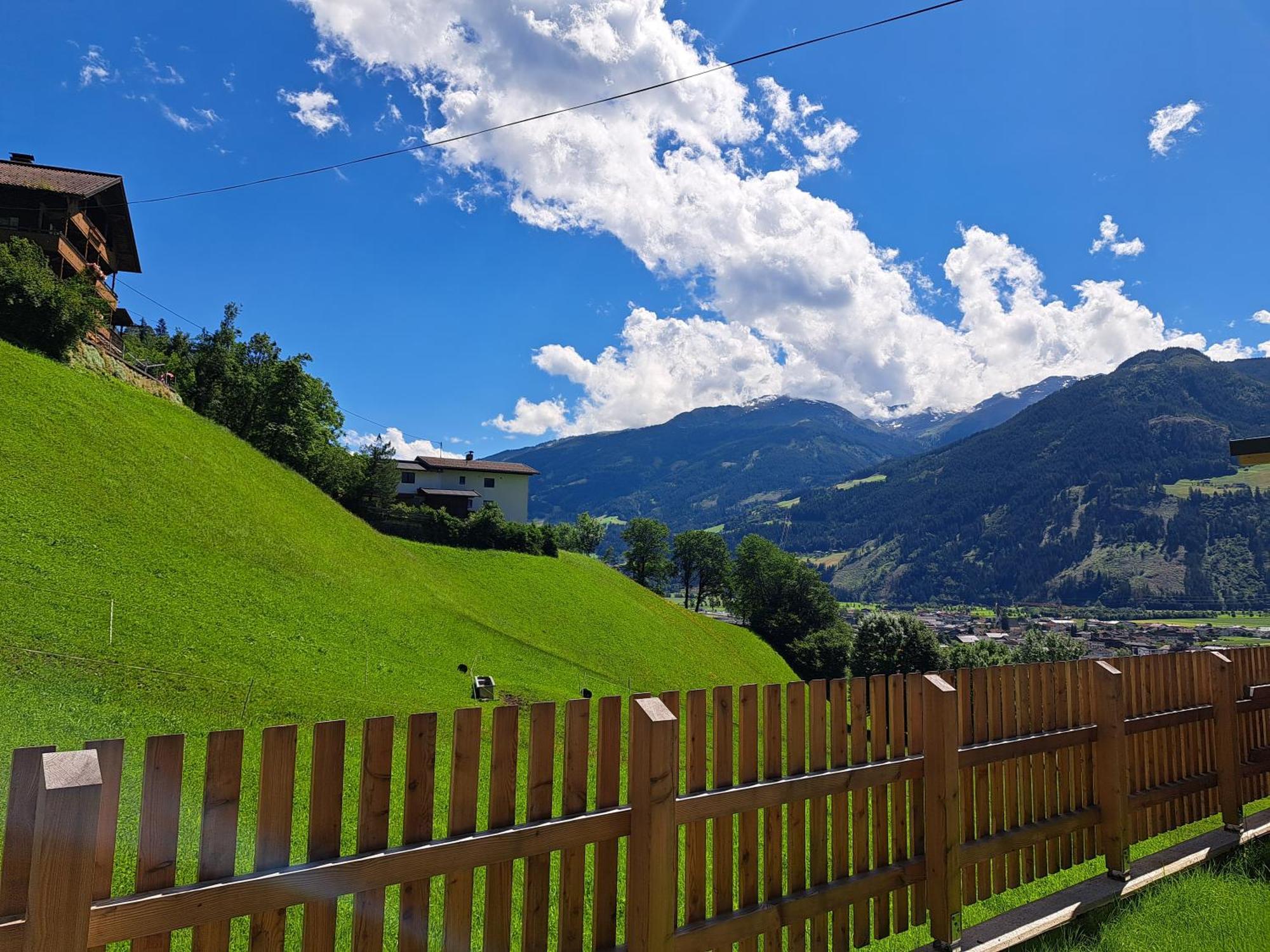 Apartment Wasserfall Im Zillertal Hart im Zillertal Luaran gambar